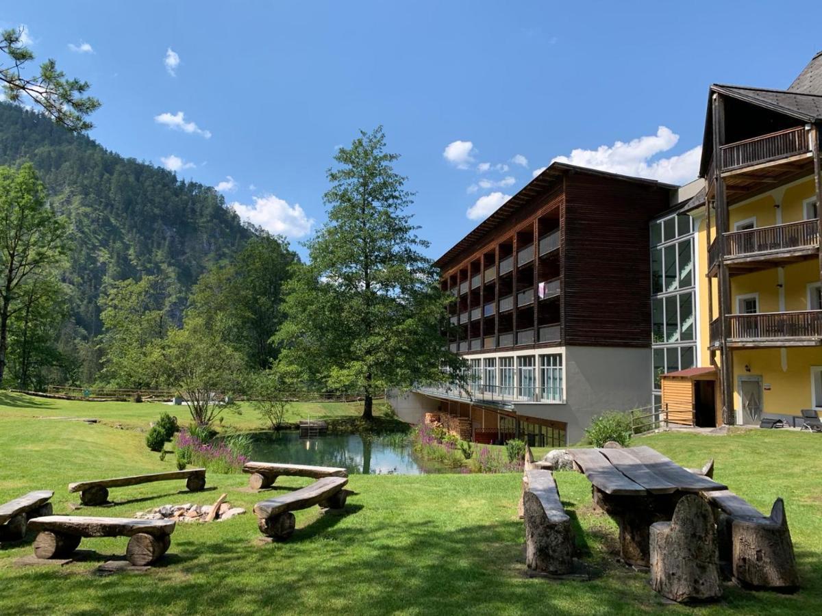 Hotel Bergkristall Вильдальпен Экстерьер фото